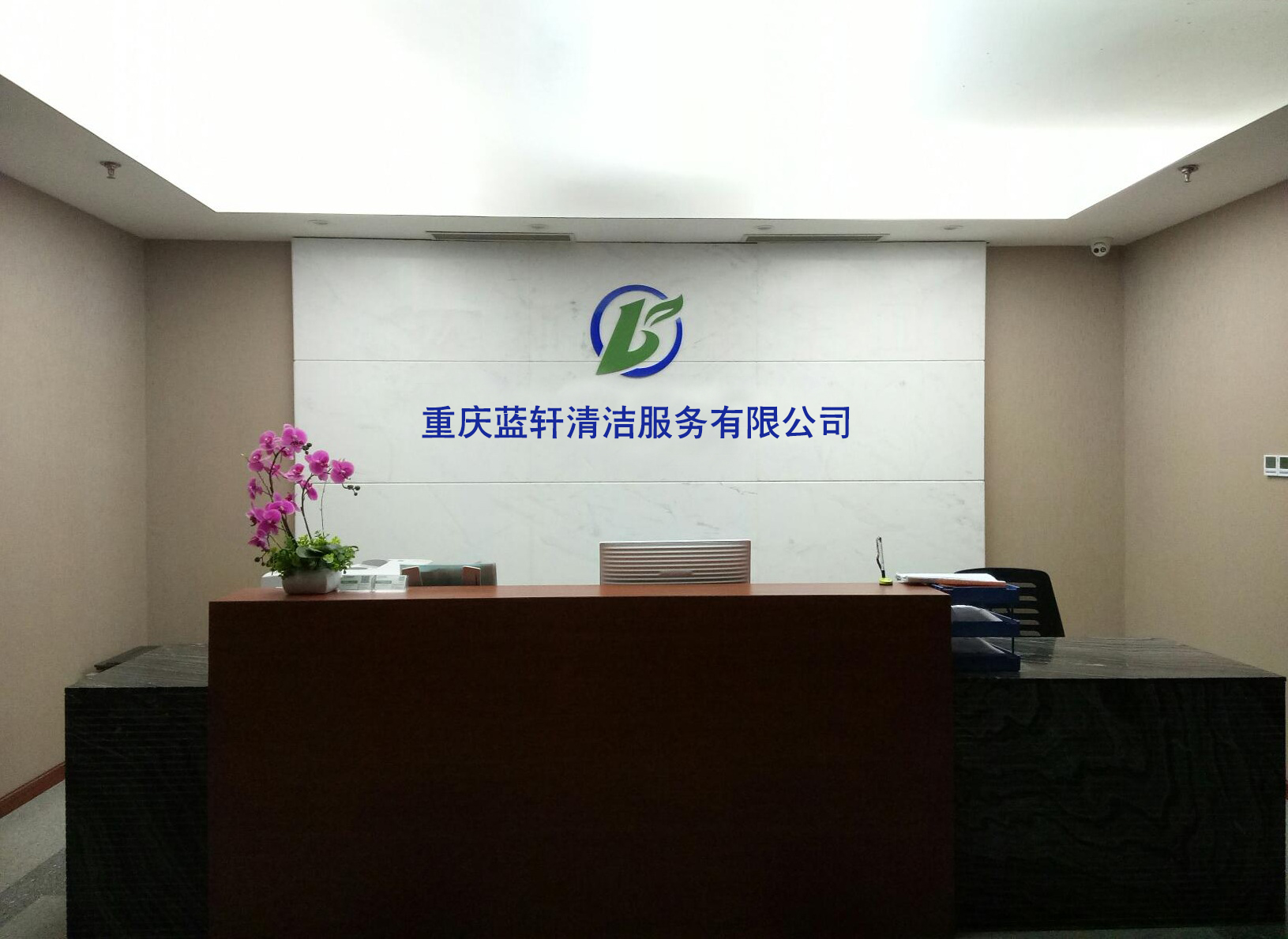 如何清洗沙發(fā)？